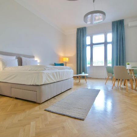 Europest Luxury Suites Budapeste Exterior foto