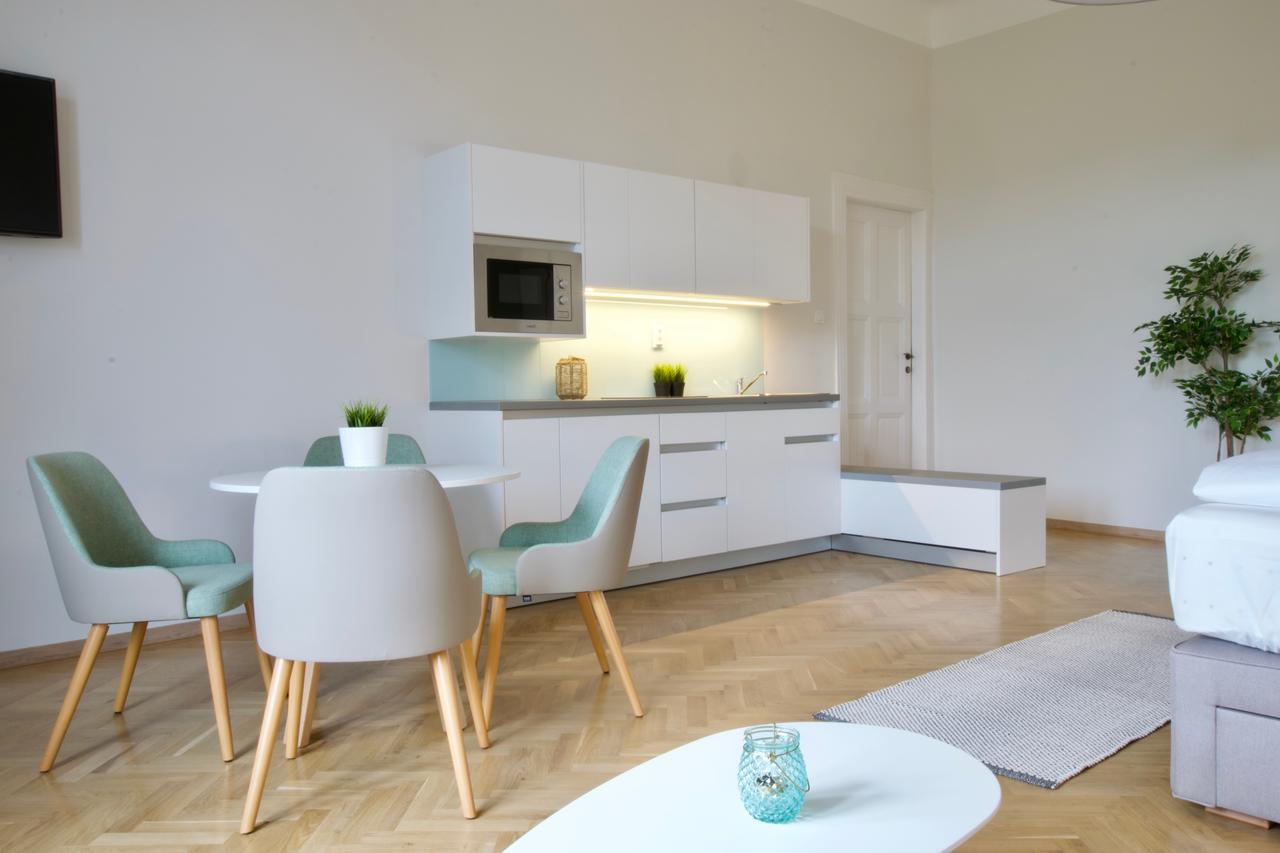 Europest Luxury Suites Budapeste Exterior foto