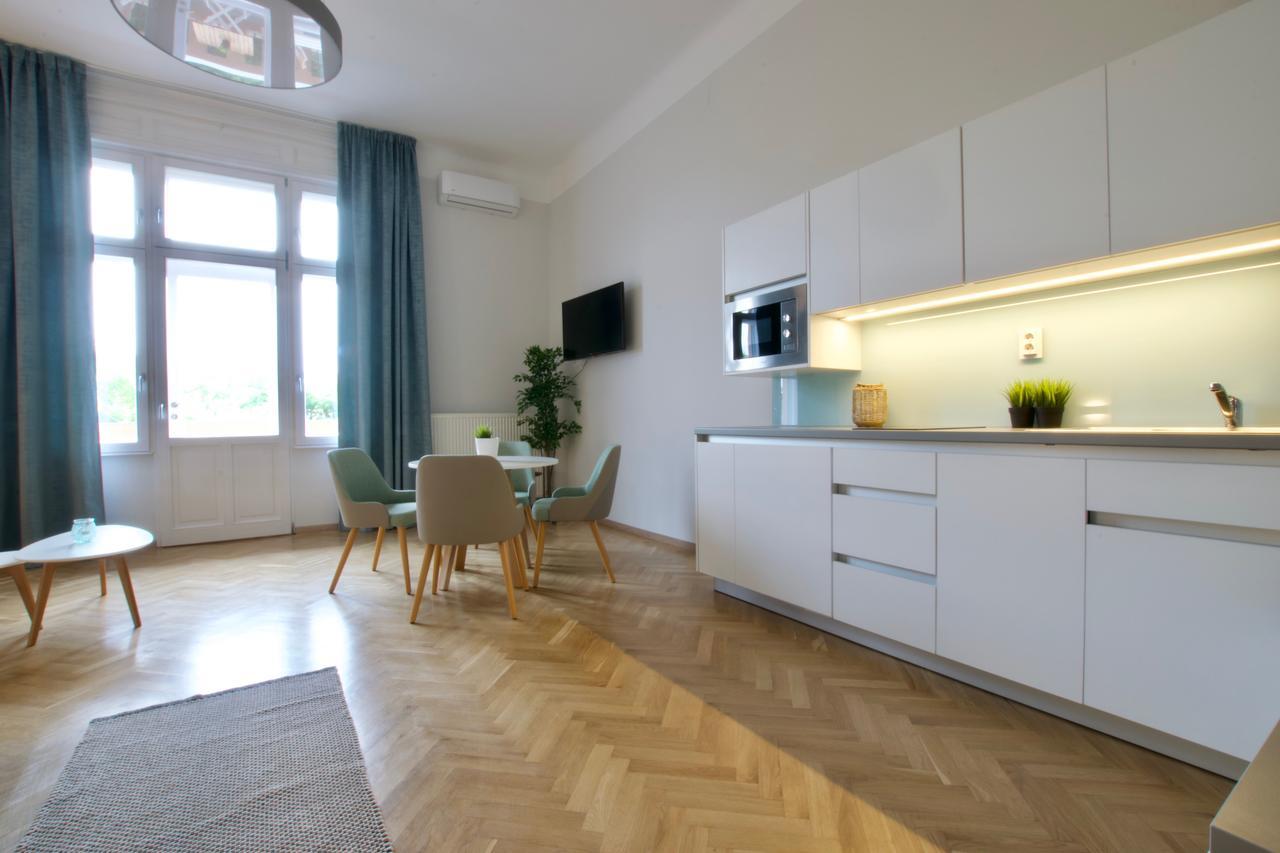 Europest Luxury Suites Budapeste Exterior foto