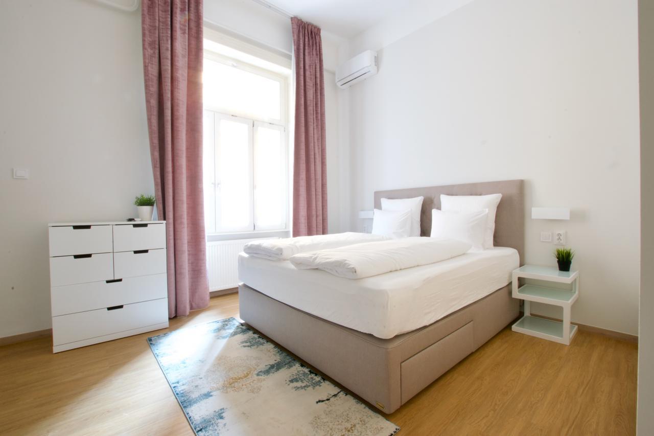 Europest Luxury Suites Budapeste Exterior foto
