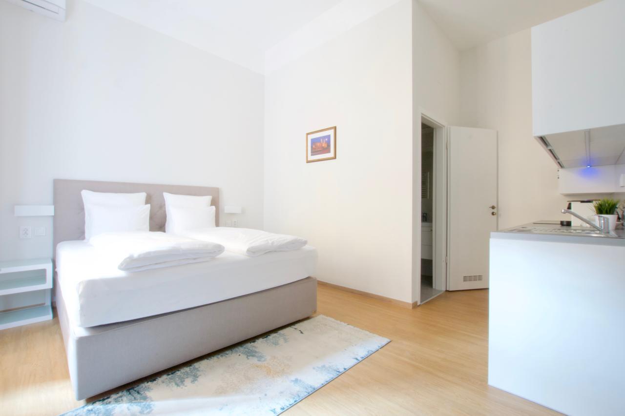 Europest Luxury Suites Budapeste Exterior foto